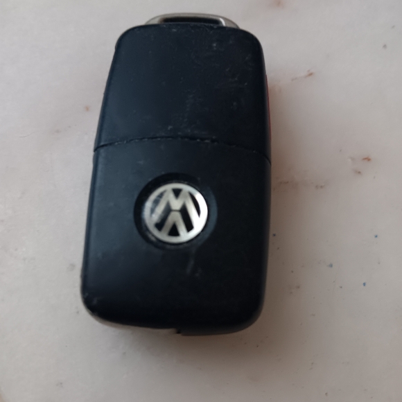 Key fob - Picture 2 of 3